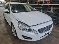 ボルボV60持ち込み